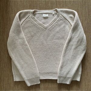 Doen Cream V-Neck Knit Sweater
